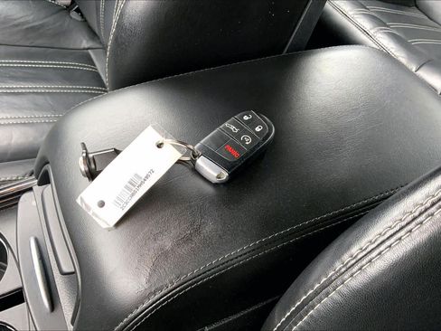 Used 2021 Chrysler 300 S image 14