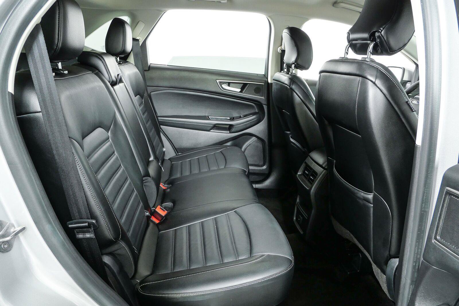Used 2015 Ford Edge SEL w/ Equipment Group 201A FWD image 19