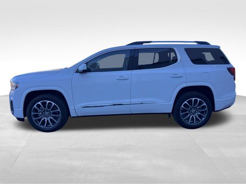 Used 2021 GMC Acadia Denali w/ Denali Technology Package FWD image 8