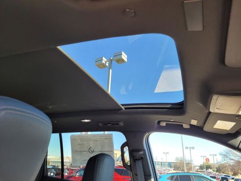 New 2026 Chevrolet Traverse High Country image 7