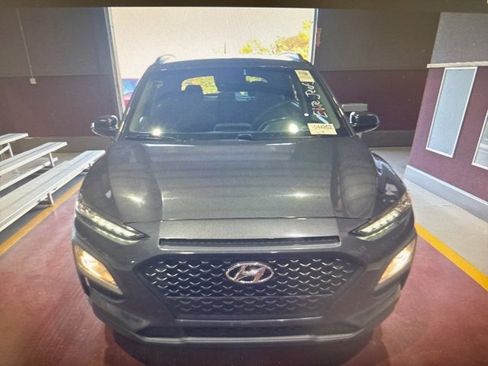 Used 2021 Hyundai Kona SEL image 2