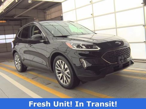 Used 2022 Ford Escape Titanium AWD/4WD image 4