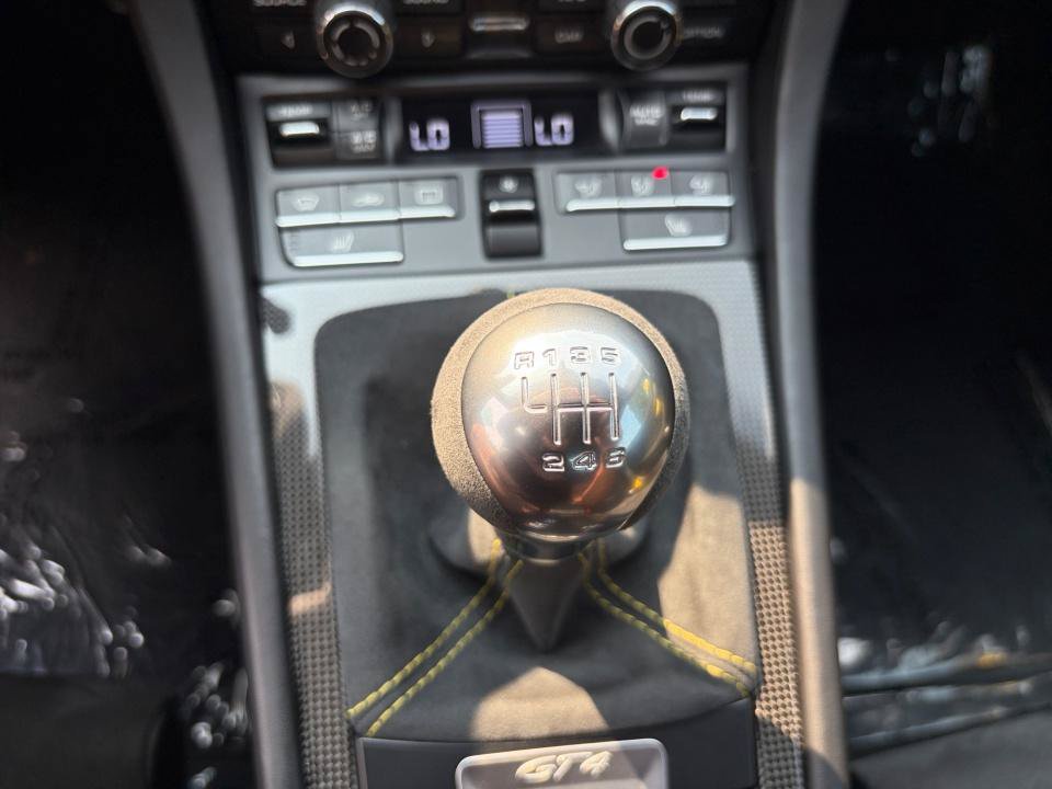 Used 2016 Porsche Cayman GT4 RWD image 25