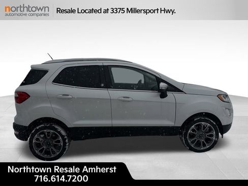 Used 2022 Ford EcoSport Titanium image 3