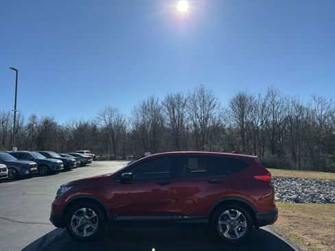 Used 2017 Honda CR-V EX image 2