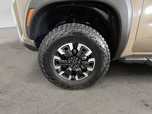 Used 2023 Nissan Frontier PRO-4X w/ Pro Convenience Package AWD/4WD image 14