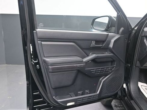 Used 2025 Toyota 4Runner TRD Off-Road AWD/4WD image 14