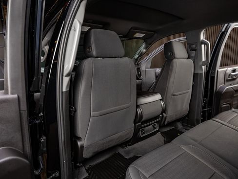 Used 2022 Chevrolet Silverado 1500 Custom Trail Boss image 34