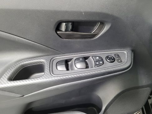 Used 2025 Nissan Versa S w/ Trunk Package FWD image 27