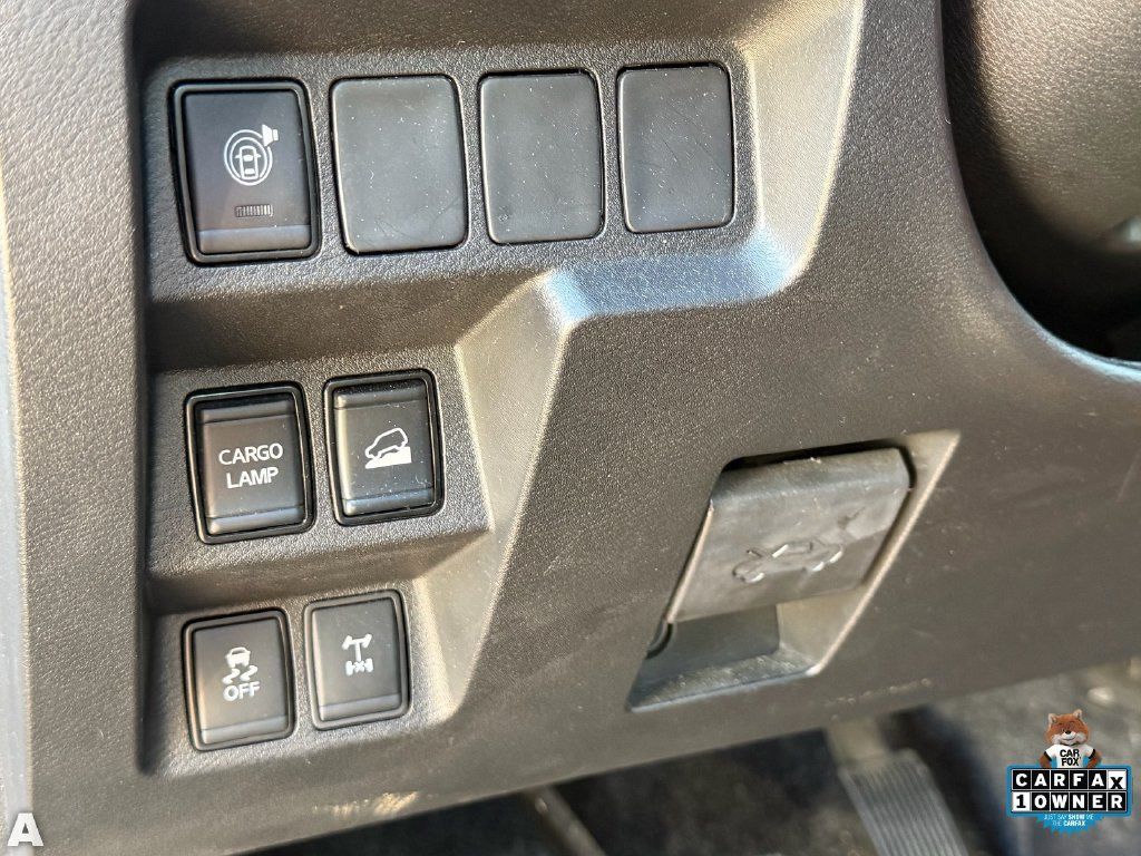 Used 2023 Nissan Frontier PRO-4X w/ Technology Package AWD/4WD image 12