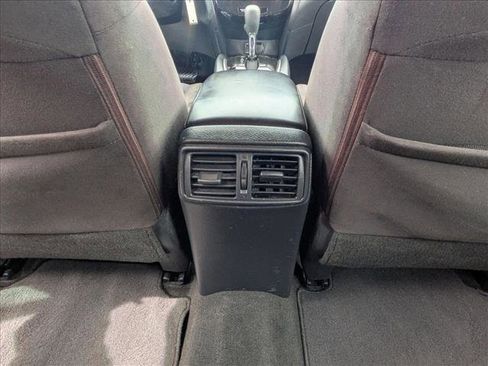 Used 2015 Nissan Rogue S AWD/4WD image 13