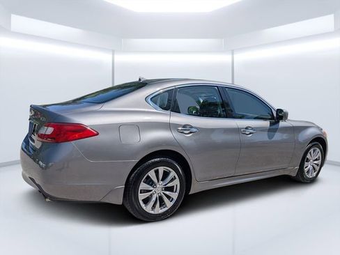 Used 2012 INFINITI M37 x w/ Deluxe Touring Pkg image 3