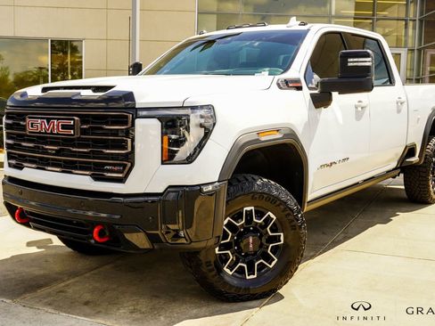 Used 2026 GMC Sierra 2500 AT4X AWD/4WD image 1