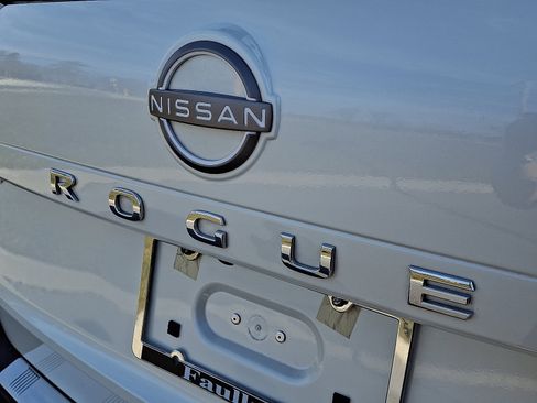 Certified 2023 Nissan Rogue SL w/ SL Premium Package image 30