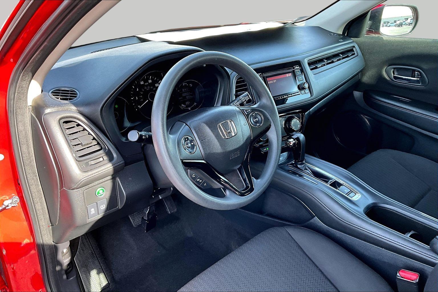 Used 2016 Honda HR-V LX image 12