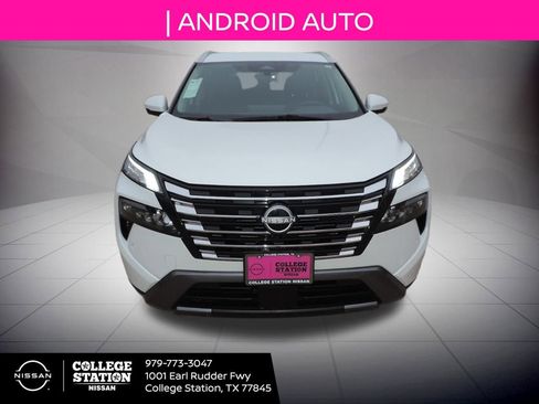 Used 2025 Nissan Rogue SL image 10