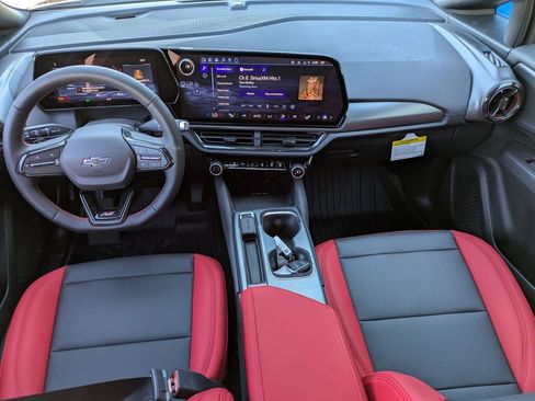 New 2026 Chevrolet Equinox EV RS image 15