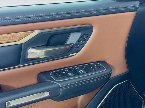 Used 2022 RAM 1500 Limited w/ Body Color Bumper Group image 18