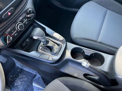 Used 2025 Kia Soul LX w/ LX Technology Package image 36