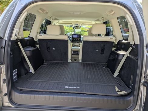 Used 2023 Lexus GX 460 Premium AWD/4WD image 13