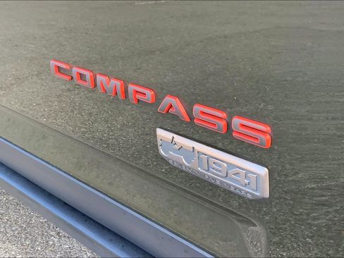 Used 2017 Jeep Compass 75th Anniversary w/ Power Value Group image 9