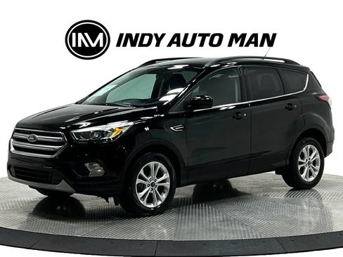 Used 2017 Ford Escape SE w/ Equipment Group 201A AWD/4WD image 8