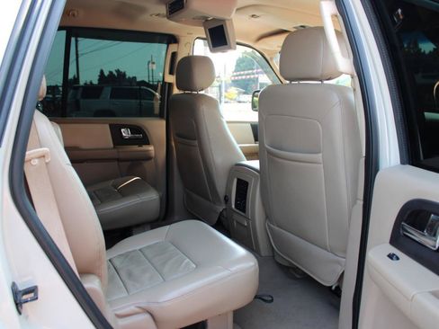 Used 2005 Ford Expedition Limited RWD image 15