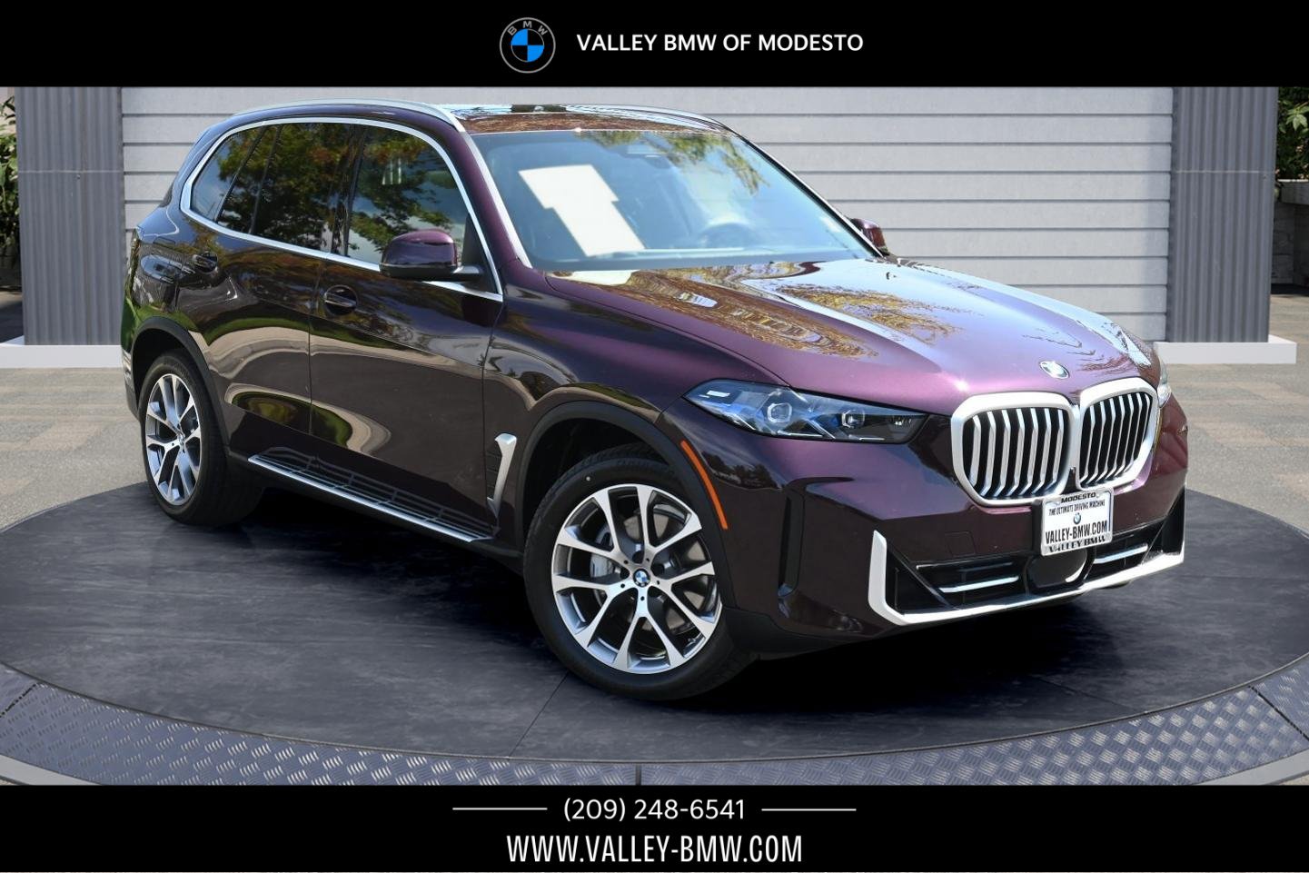 Certified 2025 BMW X5 xDrive40i w/ Executive Package AWD/4WD image 1