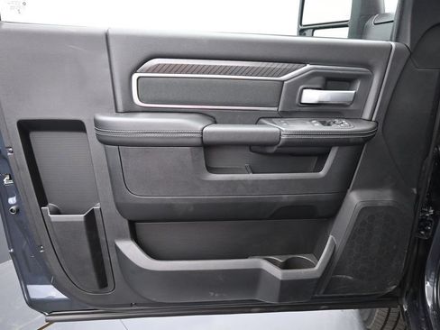 New 2026 RAM 2500 Big Horn AWD/4WD image 7