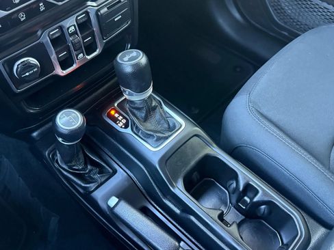 Used 2020 Jeep Wrangler Unlimited Sport AWD/4WD image 15