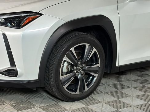 Used 2025 Lexus UX 300h AWD image 6