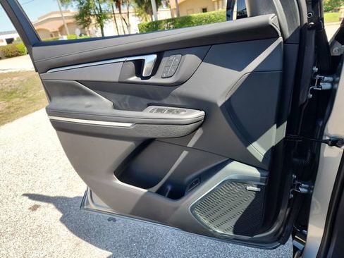 New 2026 Buick Enclave Sport Touring w/ Power Package FWD image 19