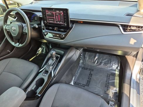 Used 2022 Toyota Corolla LE FWD image 31