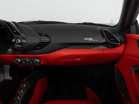 Used 2018 Ferrari 488 Spider image 44