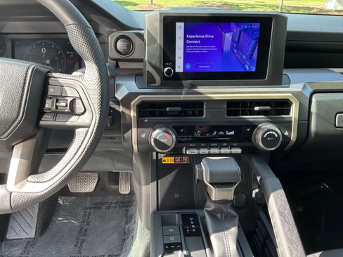 Used 2024 Toyota Tacoma SR5 image 29