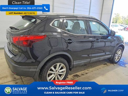 Used 2018 Nissan Rogue Sport SV w/ SV Technology Package AWD/4WD image 4