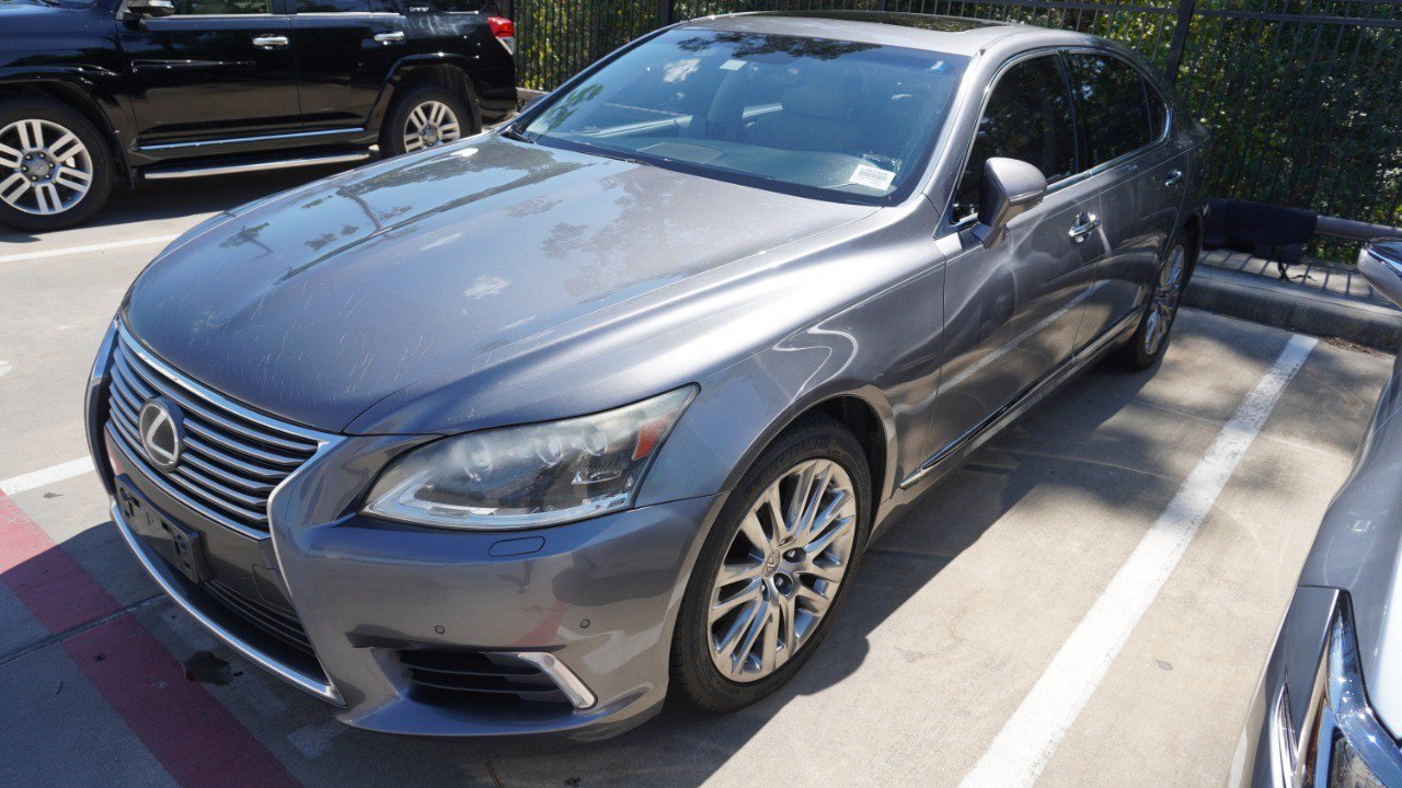 Used 2013 Lexus LS 460 L w/ All-Weather Pkg RWD image 5