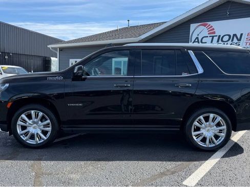 Used 2022 Chevrolet Tahoe High Country AWD/4WD image 2
