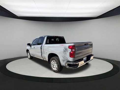 Used 2024 Chevrolet Silverado 1500 LT AWD/4WD image 5