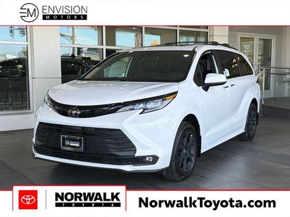 New 2026 Toyota Sienna XLE Woodland Edition