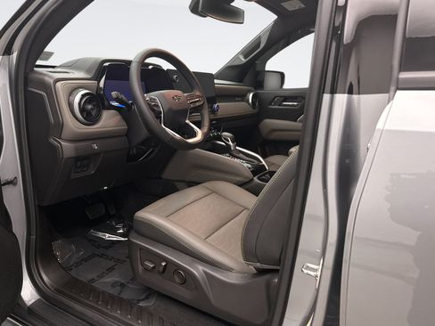 Used 2024 Chevrolet Colorado ZR2 w/ ZR2 Convenience Package III AWD/4WD image 10