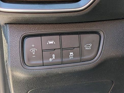 Used 2020 Hyundai Santa Fe SEL FWD image 18