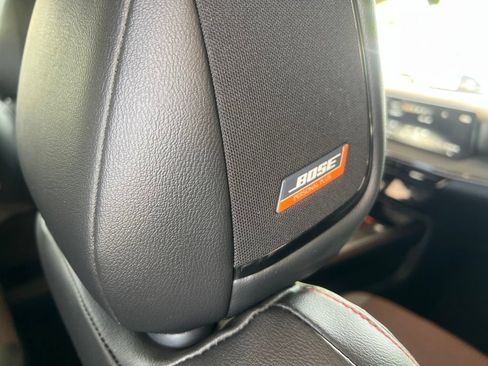 Used 2025 Nissan Kicks SR w/ SR Premium Package AWD/4WD image 18