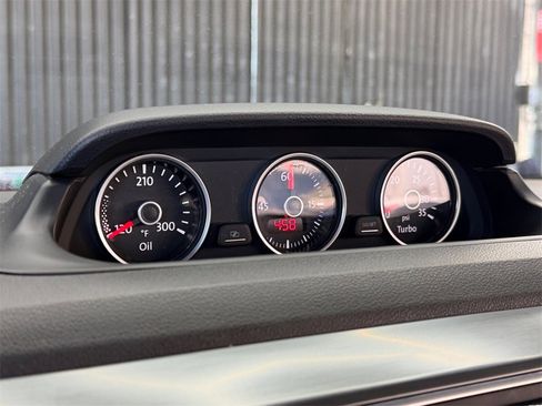 Used 2014 Volkswagen Beetle R-Line image 19