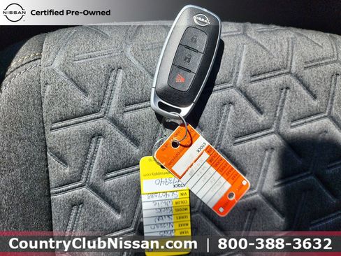 Certified 2025 Nissan Kicks SV image 31