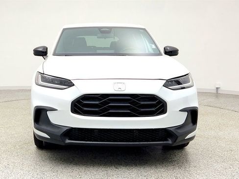 Used 2023 Honda HR-V Sport image 2