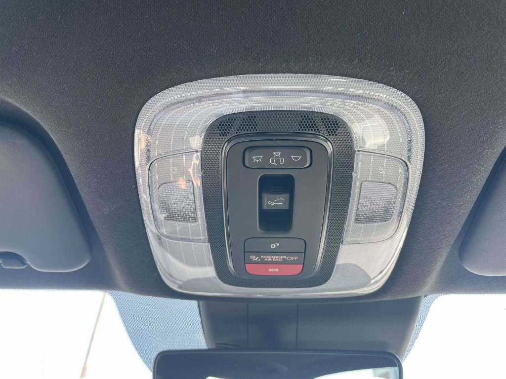 Used 2024 Hyundai Elantra Limited FWD image 29