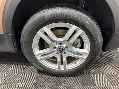 Used 2022 Mercedes-Benz GLB 250 GLB 250 image 30