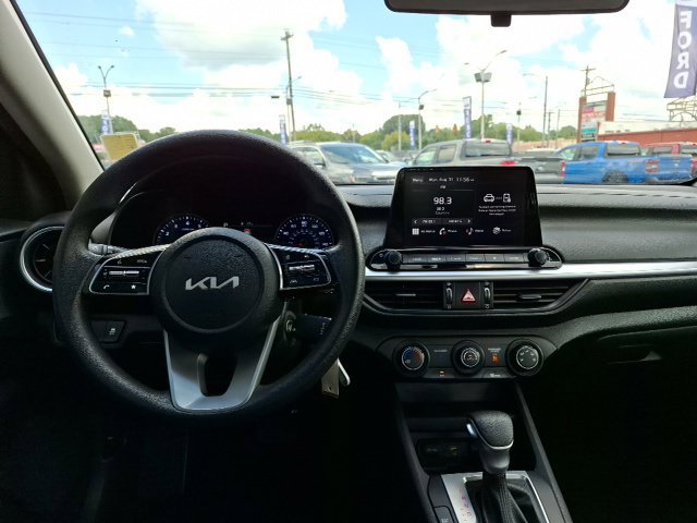 Used 2023 Kia Forte LXS FWD image 25