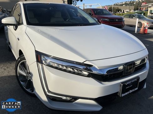 Used 2019 Honda Clarity Plug-In Hybrid image 1